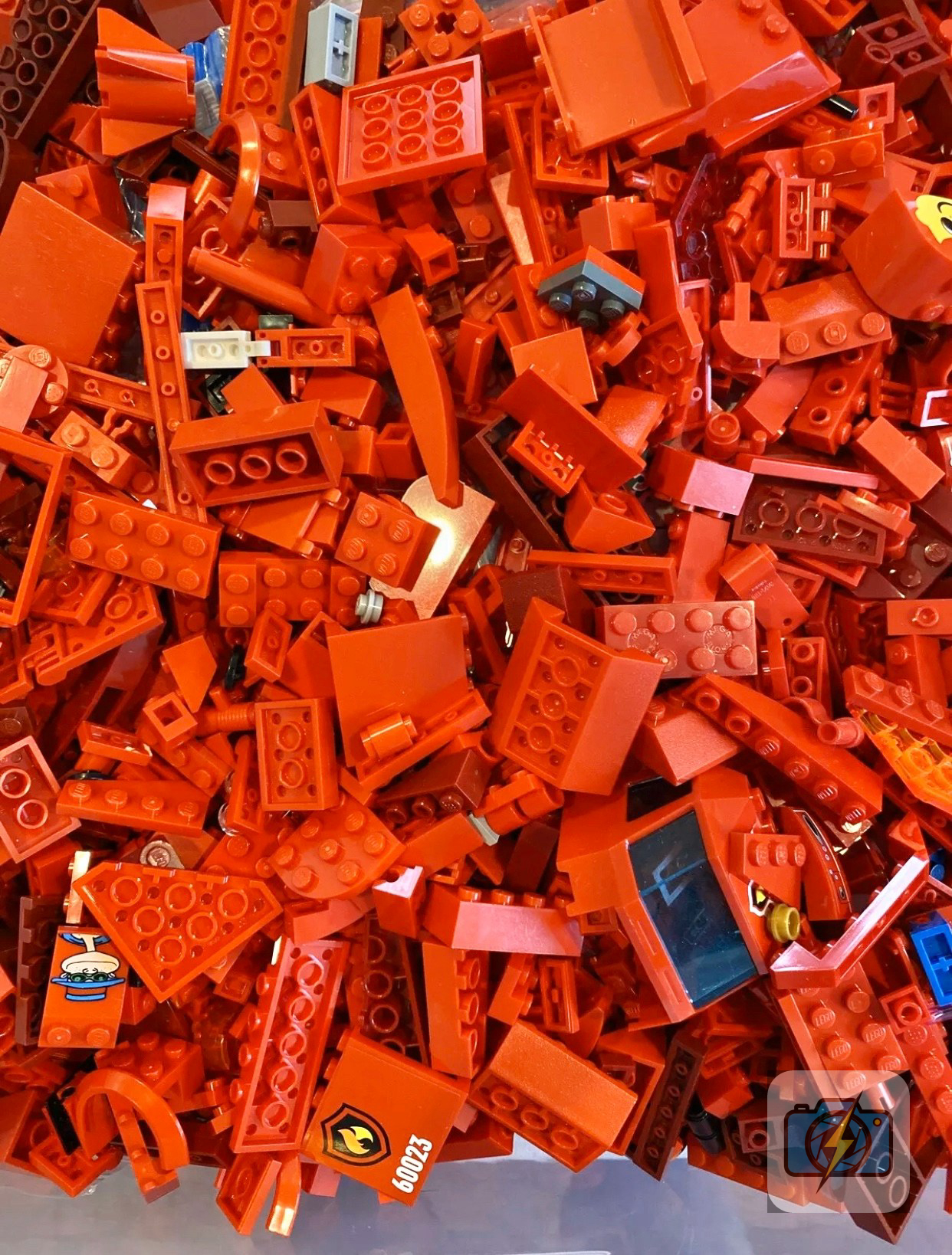 LEGO Bulk Loose Bricks - Red & Orange Mixed Lot (City Fire Theme)